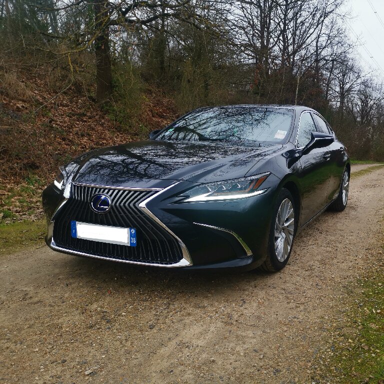 VTC Igny: Lexus