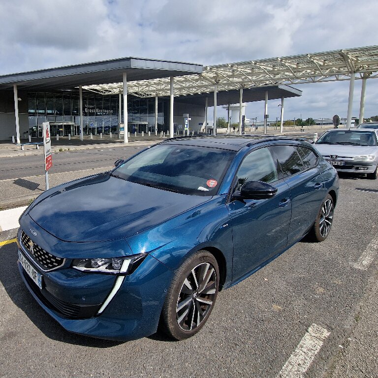 Mietwagen mit Fahrer Fouesnant: Peugeot