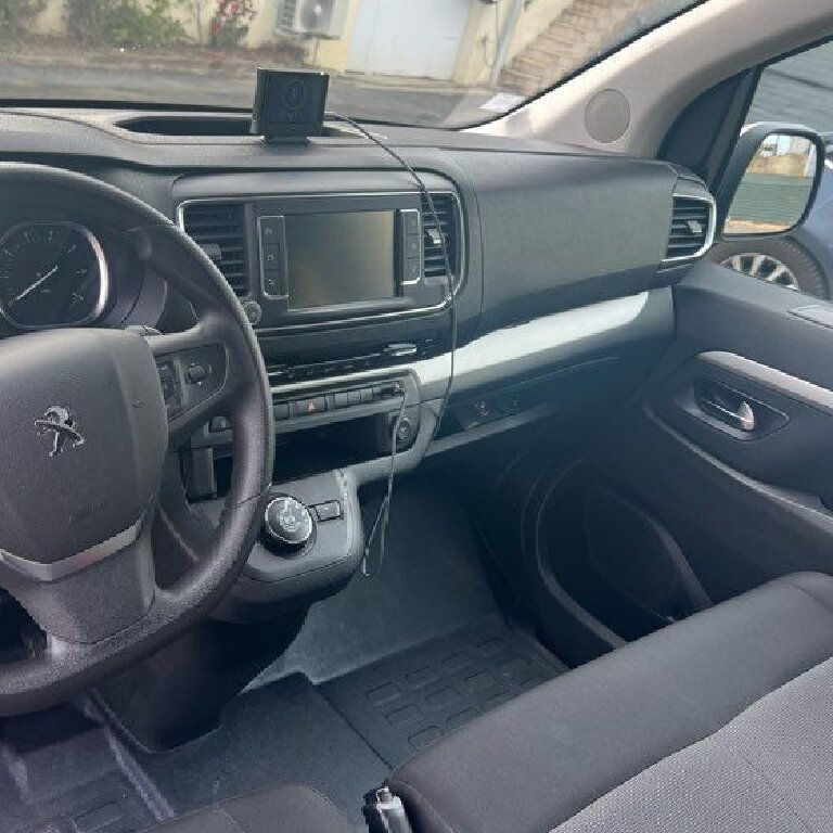 Mietwagen mit Fahrer Marseille: Peugeot