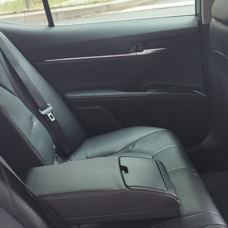 VTC Les Mureaux: Toyota