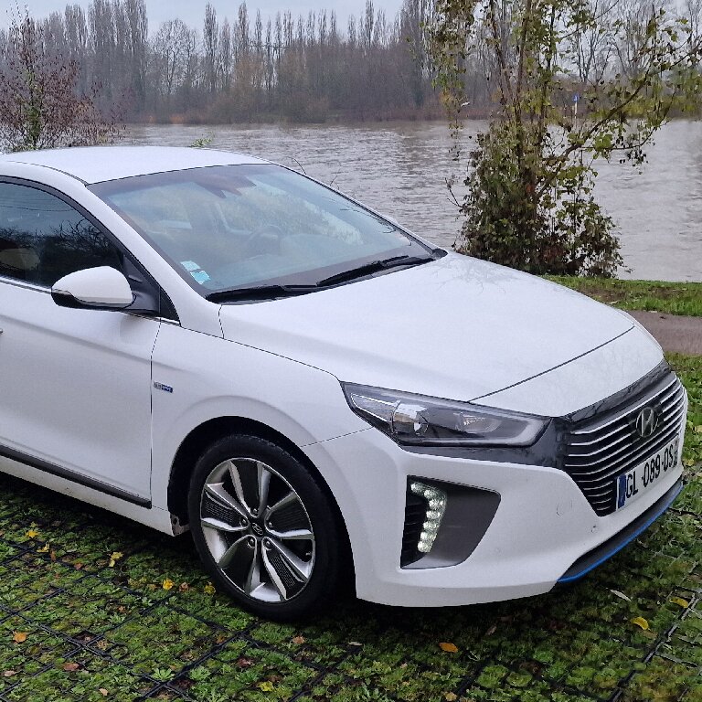 Mietwagen mit Fahrer Montfermeil: Hyundai