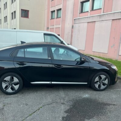 Cab in Ivry-sur-Seine