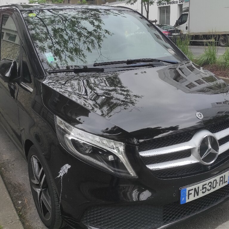 Mietwagen mit Fahrer Longjumeau: Mercedes