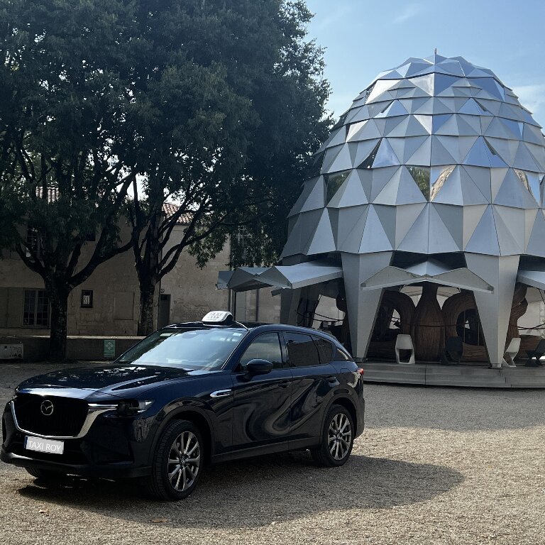 Taxi Saintes: Mazda