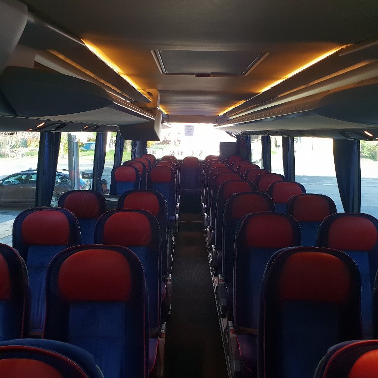 Reisebus Anbieter Salignac-Eyvigues: Setra