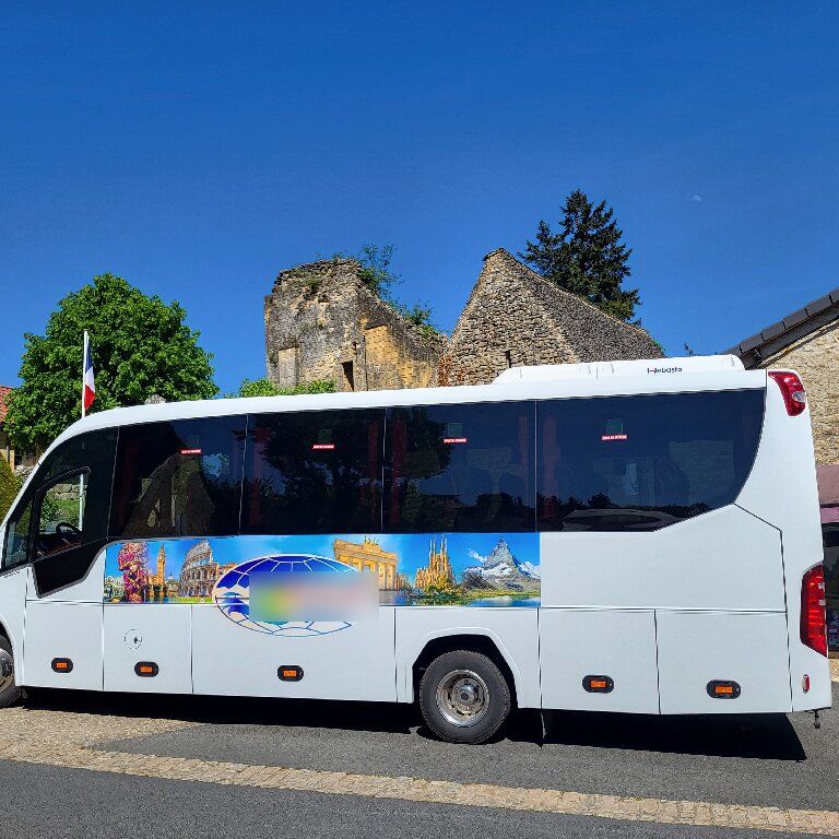 Reisebus Anbieter Salignac-Eyvigues: Iveco