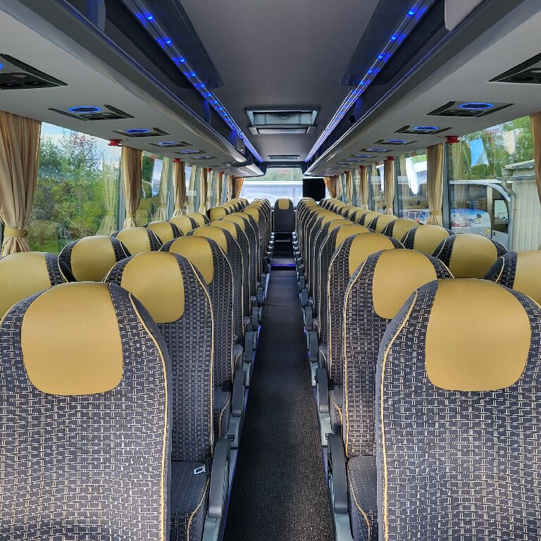 Coach provider Salignac-Eyvigues: Van Hool