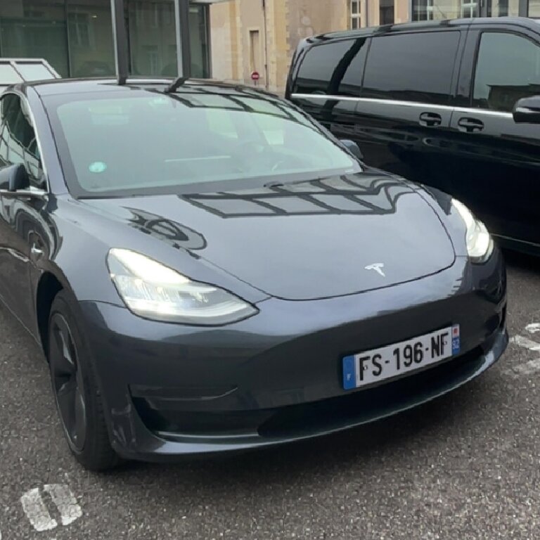 VTC Neuves-Maisons: Tesla