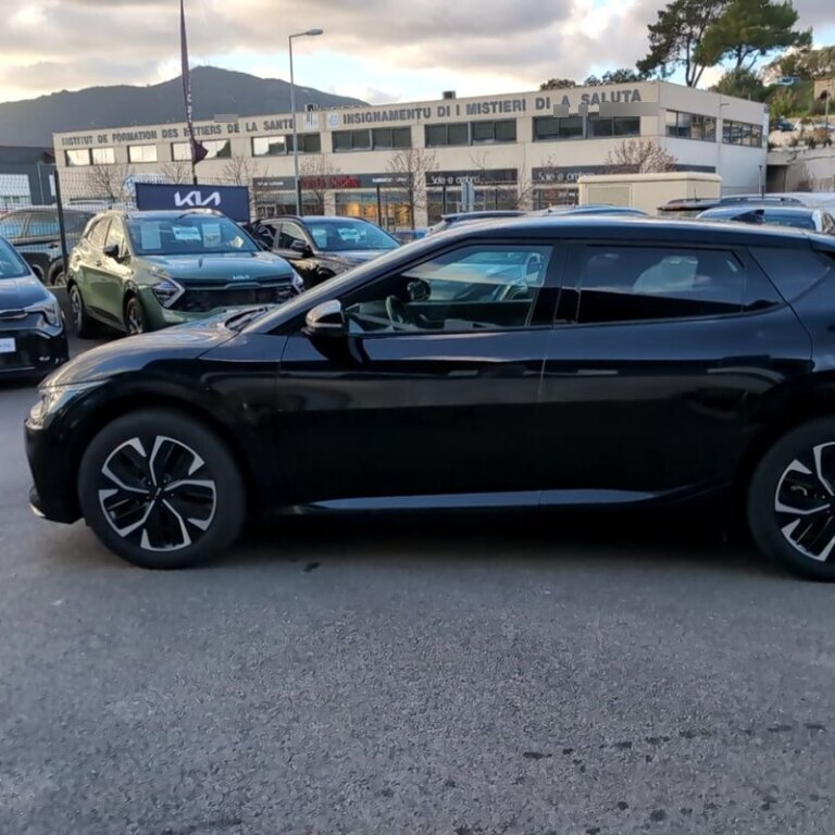 VTC Vannes: Kia