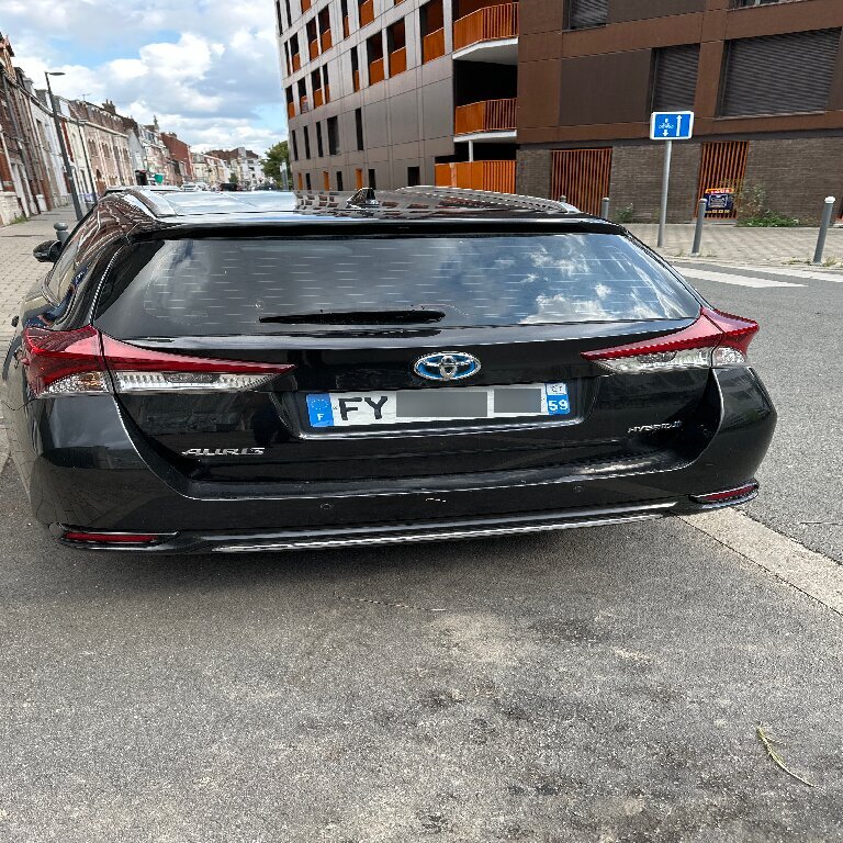 Mietwagen mit Fahrer Lille: Toyota