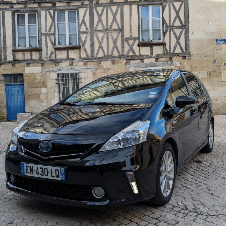 Mietwagen mit Fahrer Tournon-Saint-Martin: Toyota