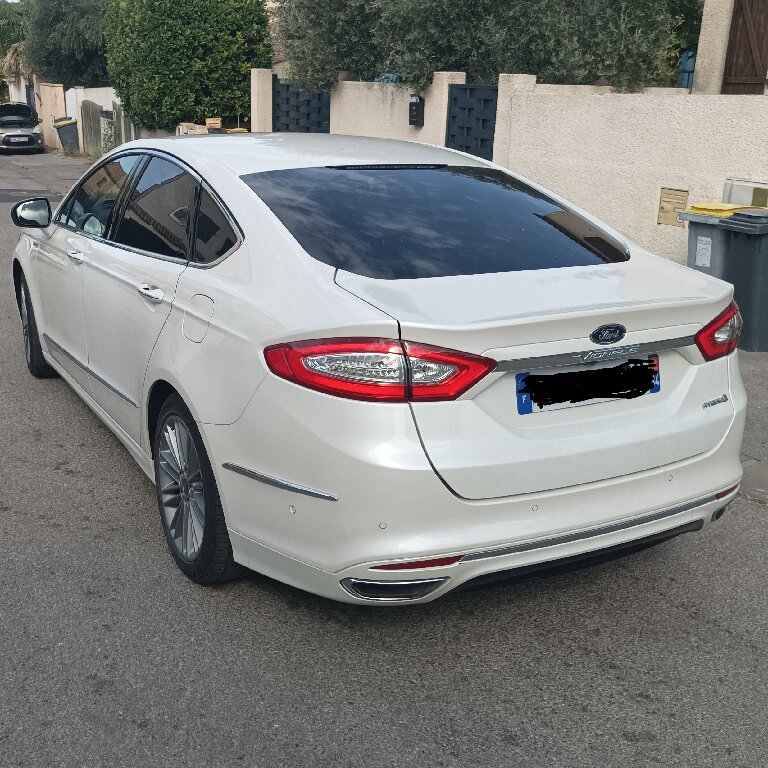 Mietwagen mit Fahrer Narbonne: Ford