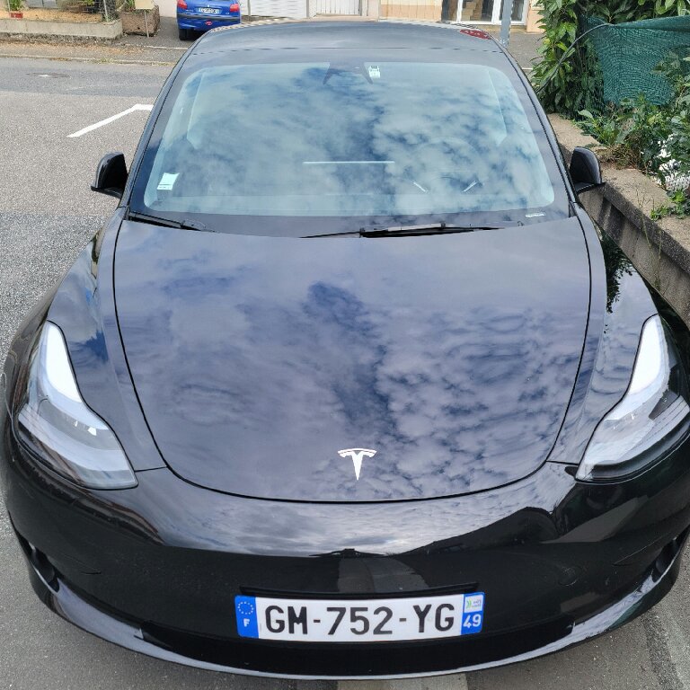 VTC Saint-Germain-sur-Moine: Tesla