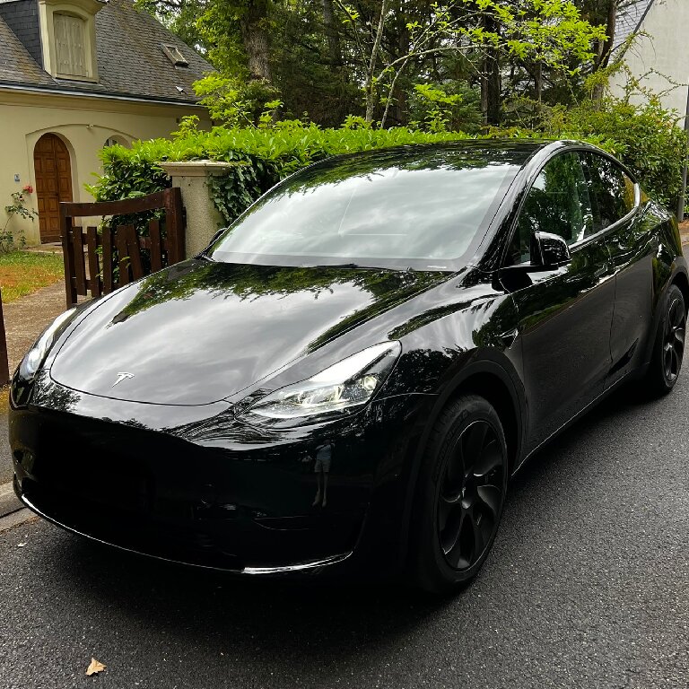 VTC La Riche: Tesla