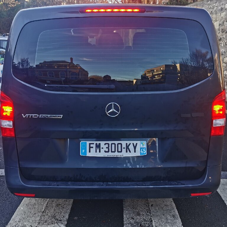 Mietwagen mit Fahrer Meudon: Mercedes