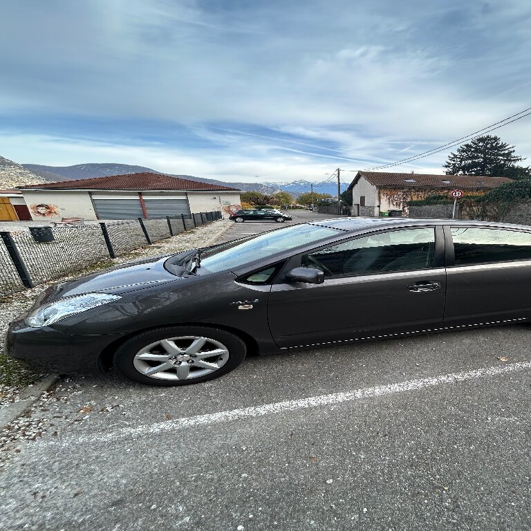 Mietwagen mit Fahrer Créteil: Toyota