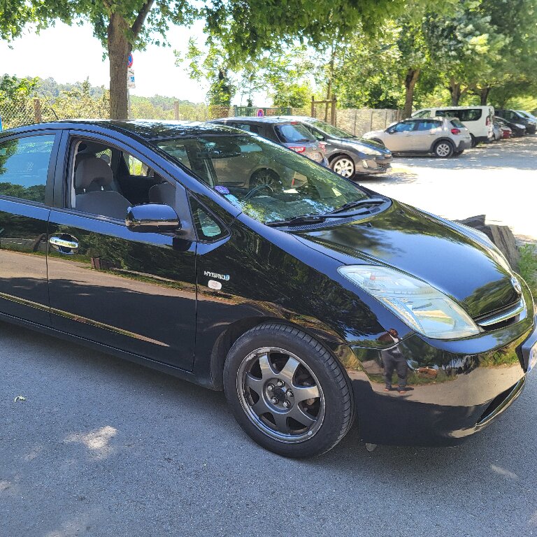 Mietwagen mit Fahrer Villefranche-sur-Saône: Toyota