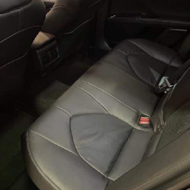 VTC Le Bourget: Toyota
