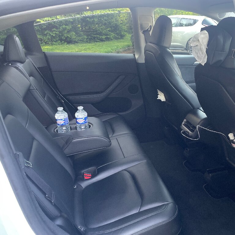 VTC Bouguenais: Tesla