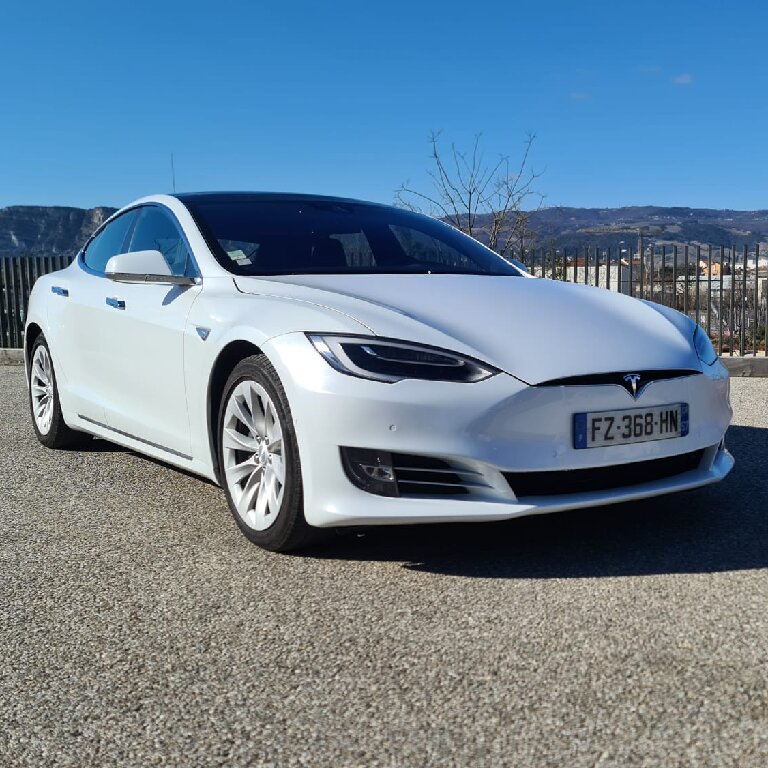 VTC Bourg-lès-Valence: Tesla