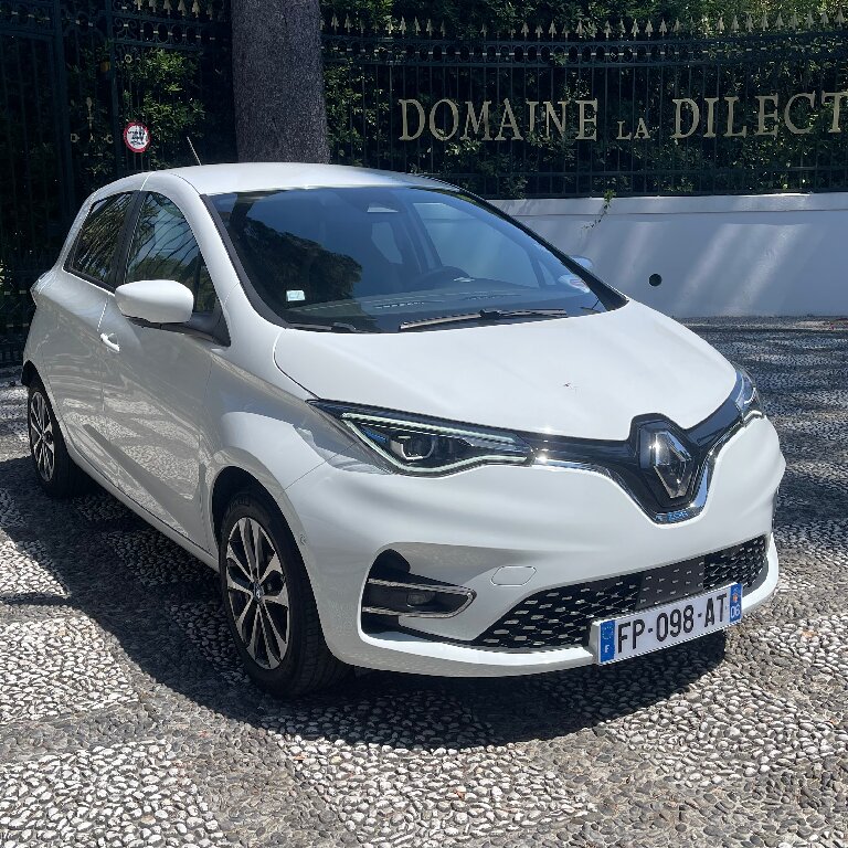 Mietwagen mit Fahrer Villeneuve-Loubet: Renault