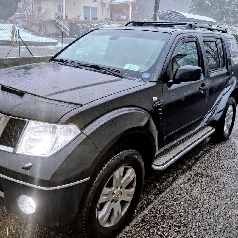 Taxi Saint-Franc: Nissan