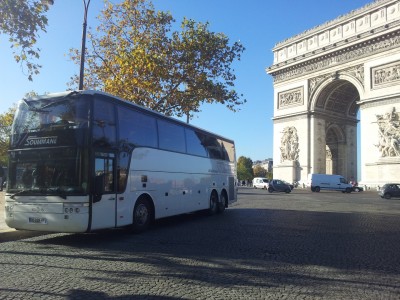 Autocar minibus en Saint-Denis