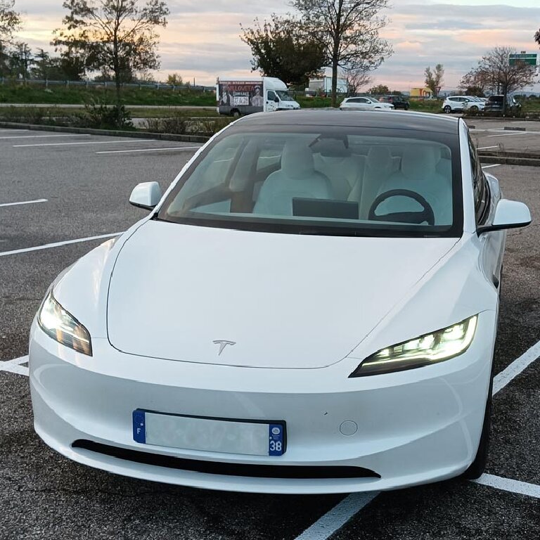 Personenvervoer Ifs: Tesla
