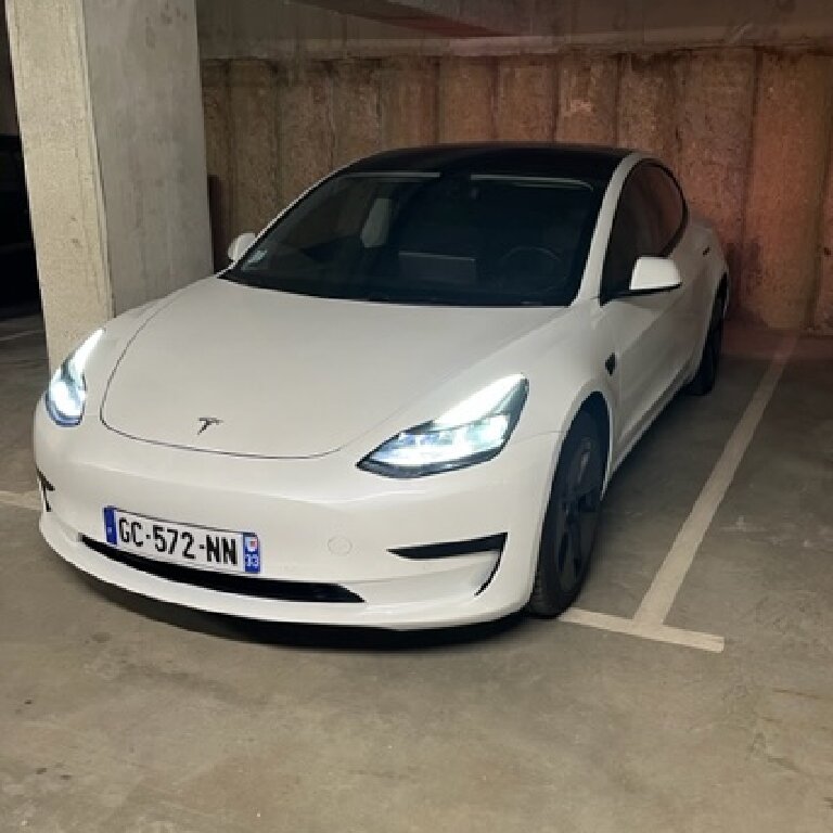 VTC Toulouse: Tesla