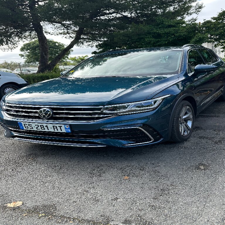 VTC Saint-Hilaire-la-Palud: Volkswagen