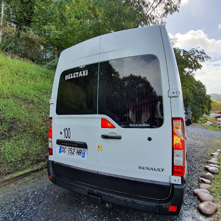 Coach provider Hasparren: Renault