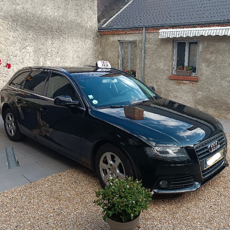 Taxi Nouan-le-Fuzelier: Audi