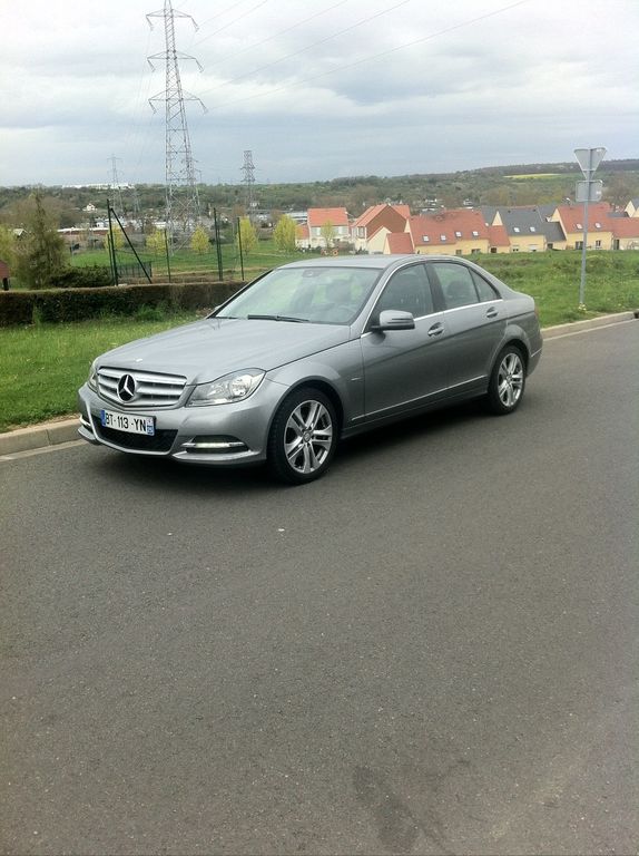 Mietwagen mit Fahrer Dreux: Mercedes