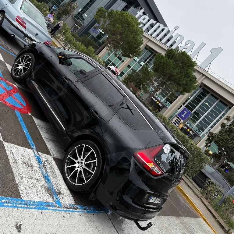 VTC La Roche-des-Arnauds: Renault